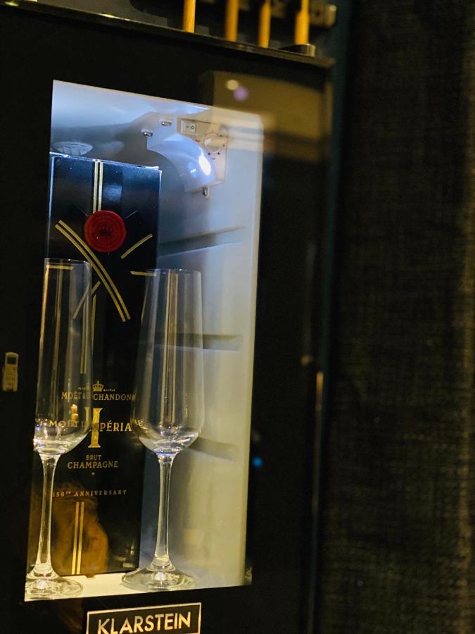 Capsule Temps Suspendu - Balneo, Home Cinema & Billard Valenciennes Ngoại thất bức ảnh